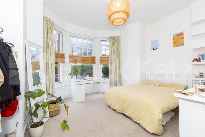 Fantastic two bed set within a period house mins to Crouch End Broadway Ridge Road, Crouch End